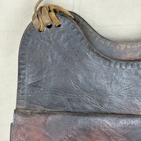 Antique 1900 - 1915 Navajo Native Western Leather Saddle Bags Handmade - Picture 7 of 11